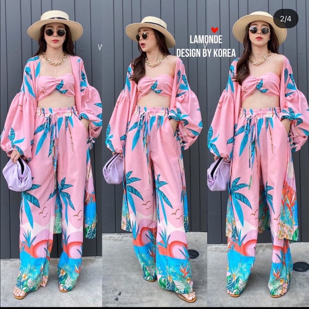Tropical 3 set piece